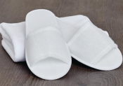 ESSENTIAL SLIPPERLITE OPEN TOE SLIPPERS CARDBOARD WRAP