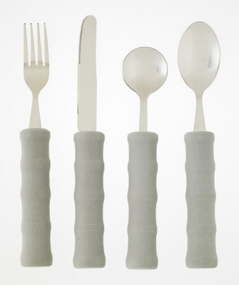 HOMECRAFT QUEENS LIGHTWEIGHT FOAM HANDLED CUTLERY SET