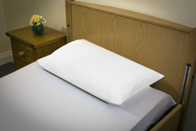 PILLOW PROTECTOR SIZE 48X66CM