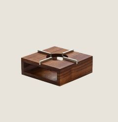 PLAYGROUND WALNUT TEAPOT WARMER 14X14CM X1